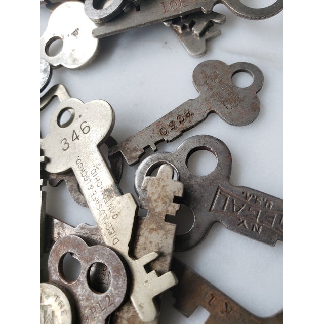 Set of 28 Vintage Flat Keys Chairish