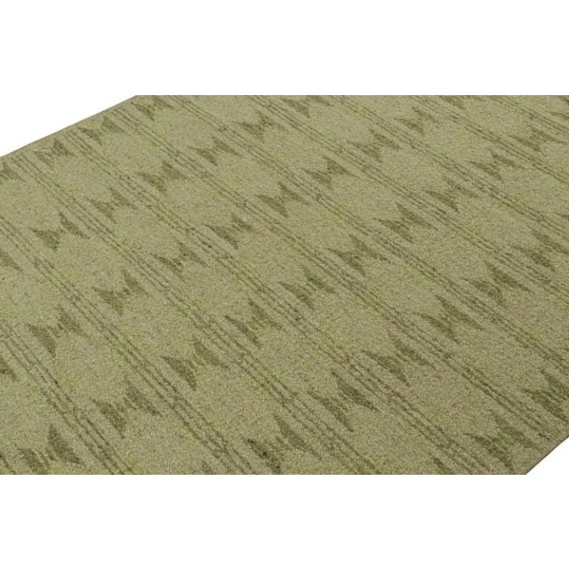 This 9x12 Swedish style kilim is from the inventive “Nu” texture in Rug & Kilim’s award-winning Scandinavian flat weave...