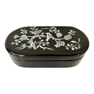 20th Century Chinese Shell-Inlay Lacquerware Trinket Box