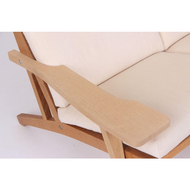 GE375 Sofa in Savak Upholstery from Hans J Wegner​​, 1970s, Set of 2 For Sale - Image 4 of 15