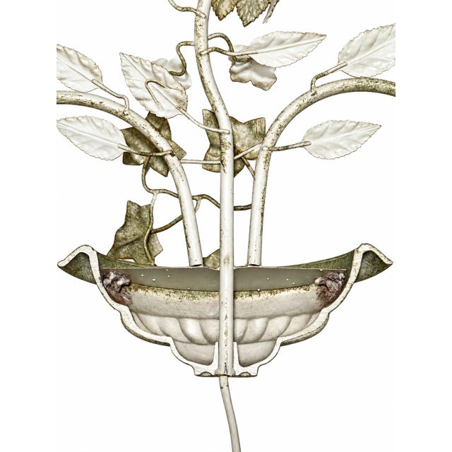 Late 20th Century Vintage Italian Florentine Style Tole Metal Leaf Flowers Wall Sconce For Sale - Image 5 of 8