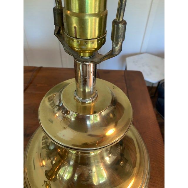 Brass Vintage Brass Ginger Jar Lamps With Brass Finials - A Pair. For Traditional, Palm Beach Regency, Chinoiserie & British Colonial Decor For Sale - Image 8 of 11
