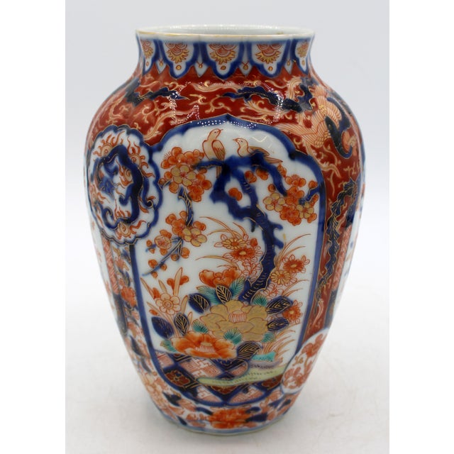 Japanese C. 1860-80 Meiji Period Japanese Imari Vase For Sale - Image 3 of 5