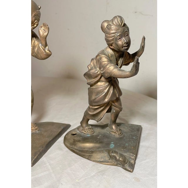Pair of Antique Japanese Asian Solid Bronze Figural Man Lady Bookends Statues For Sale In New York - Image 6 of 13