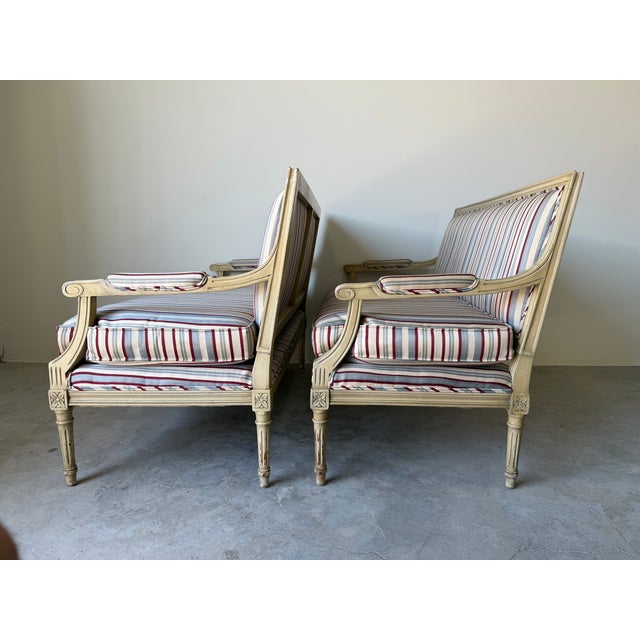 Cream Vintage French Neoclassical Louis XV Style Striped Upholstery Settees – Pair For Sale - Image 8 of 17