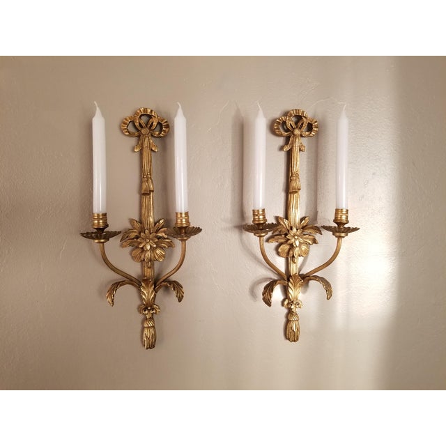 Vintage Pair of Friedman Brothers New York Louis XVI Style Gilt Gesso Wall Sconces For Sale - Image 17 of 18