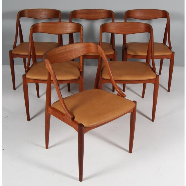 Vintage Model 16 Dining Chairs in Teak by Johannes Andersen for Uldum Møbelfabrik, 1960s, Set of 6 For Sale - Image 3 of 8