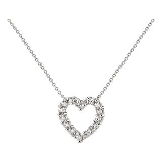 14k White Gold Lab-Grown Heart Diamond Pendant Necklace For Sale