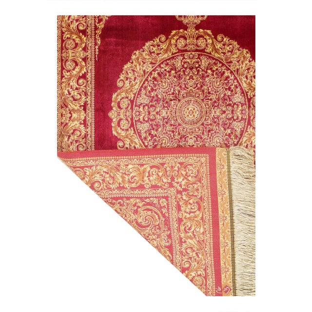 Viscose on a cotton foundation with a medallion This rug has a dense, soft pile, and excellent quality, to ensure that you...