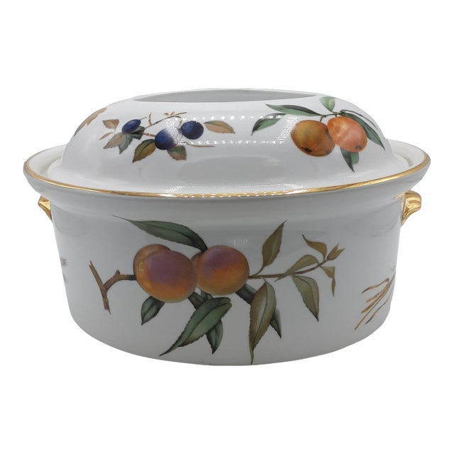 Vintage Fruit Tureen From Royal Worchester For Sale