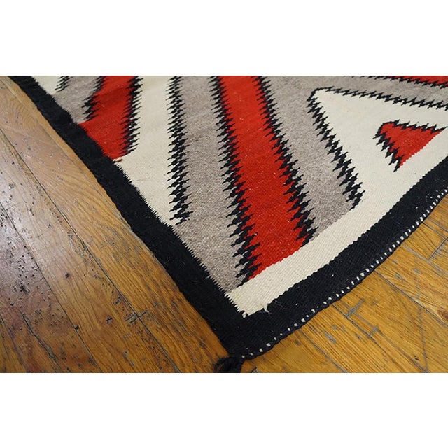 1930s Gray Red Geometric Antique Native American Navajo Rug 2'8" X 5' Flatwoven Wool Carpet For Sale - Image 4 of 8