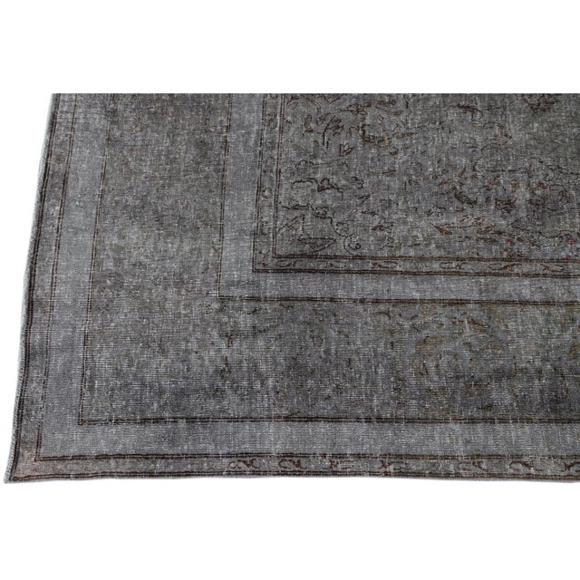 1960s 1960s Vintage Persian Distressed Handmade Medallion Gray Wool Rug For Sale - Image 5 of 10
