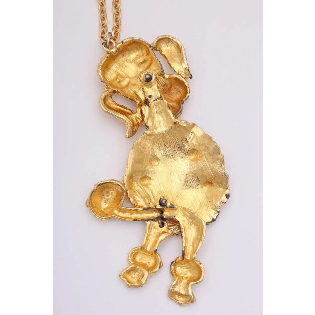 Mid-Century Modern 1950s Large Goldtone Poodle Pendant Necklace For Sale - Image 3 of 4