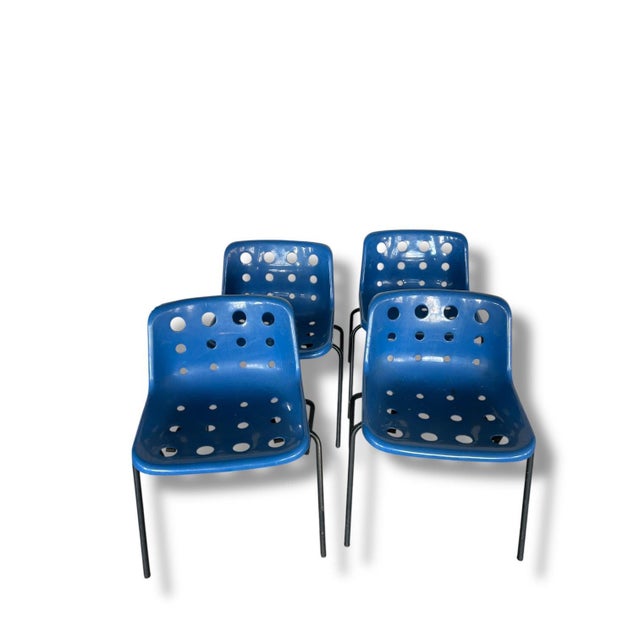 Contemporary Mid-Century Royal Blue Polo Dining Chairs from Robin Day, 1970s, Set of 4 For Sale - Image 3 of 7