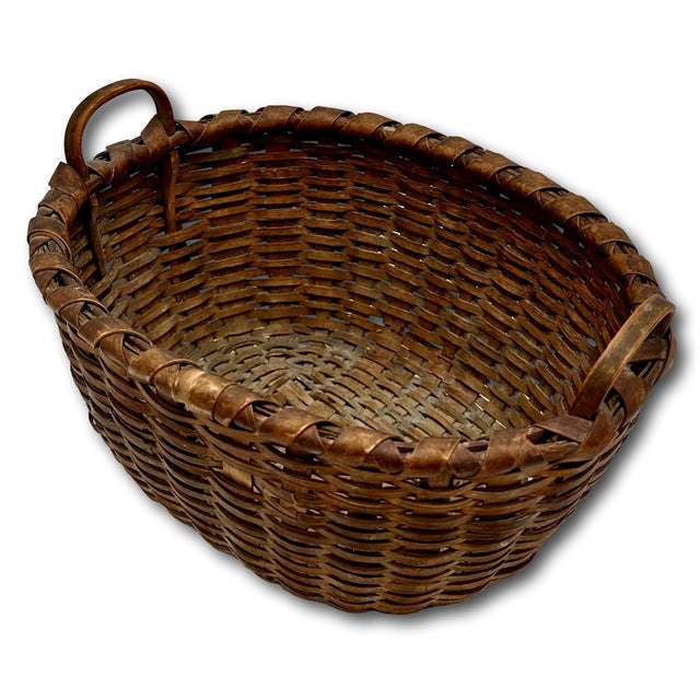 Small Size Late 19th Century Antique American Hand Woven Ash Splint Bread Basket - Nice Original Color & Patina For Sale - Image 10 of 18