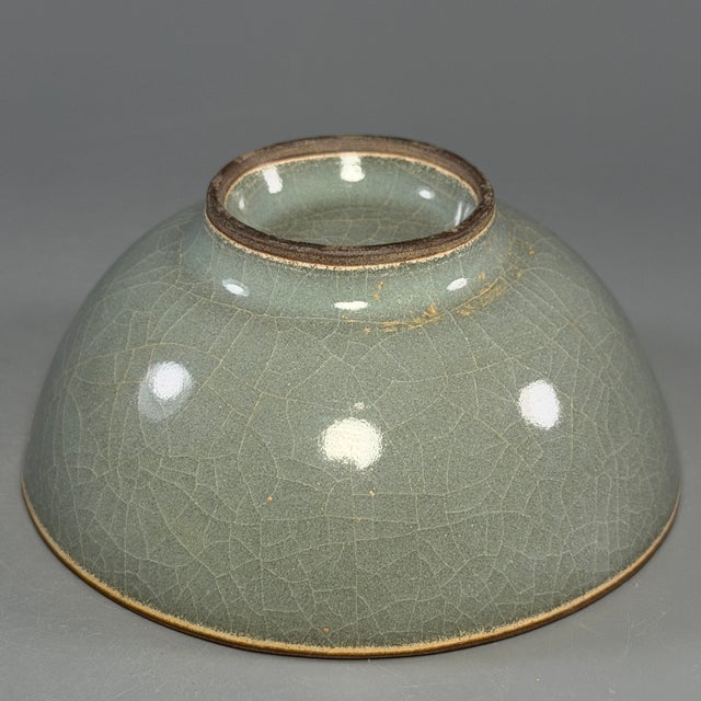 19th Century Antique Chinese Longquan Celadon Crackle Bowl For Sale - Image 5 of 6