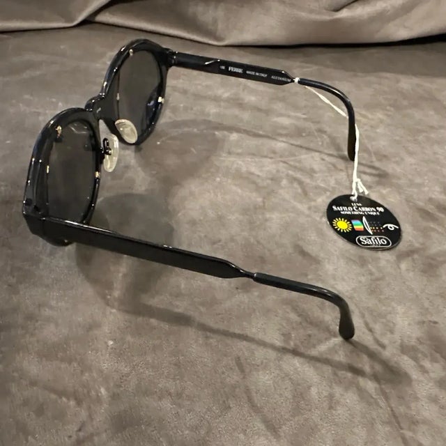 Black 1980s Black Acetate Cat-Eye Sunglasses by Gianfranco Ferrè For Sale - Image 8 of 14