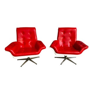 Mid Century Modern Space Age Red Leather Swivel Lounge Chairs Molded Plastic Futorian Italian Style Pair of Chairs For Sale