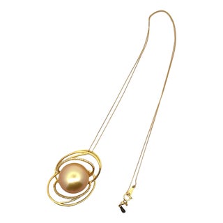 18mm Golden South Sea Pearl Diamond 18k Yellow Gold Orbital Pendant Chain For Sale