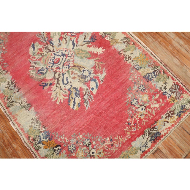 Boho Chic Early 20th Century Zabihi Collection Turkish Ghiordes Pink Rug - 3'11" x 5'11" For Sale - Image 3 of 9