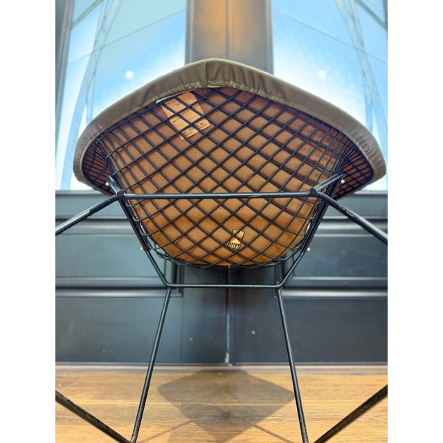Mid-Century Modern Mid Century Modern Original Vintage Knoll Diamond Chair by Harry Bertoia With Olive Leather Cover For Sale - Image 3 of 12