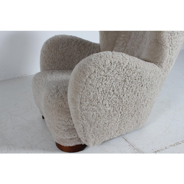 Large Art Deco Danish Lounge Chair in Sheepskin in the style of Fritz Hansen, 1930s For Sale - Image 10 of 11