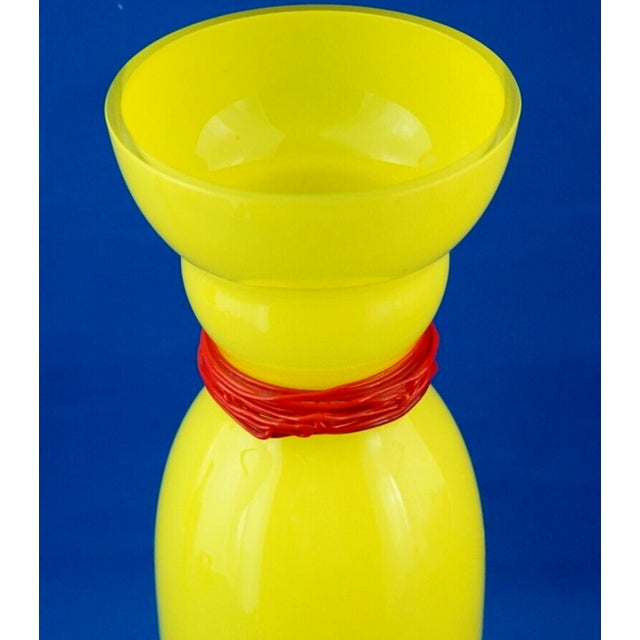 20th Century Large Yellow Glass Vase by Periev R. Pint, Barovier and Toso Collection, Czechoslovakia, 1980s For Sale - Image 10 of 18