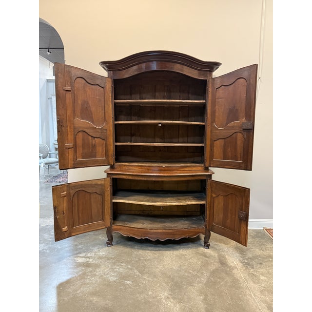 19th Century French Louis XV Style Buffet À Deux Corps Cabinet in Walnut For Sale - Image 10 of 11