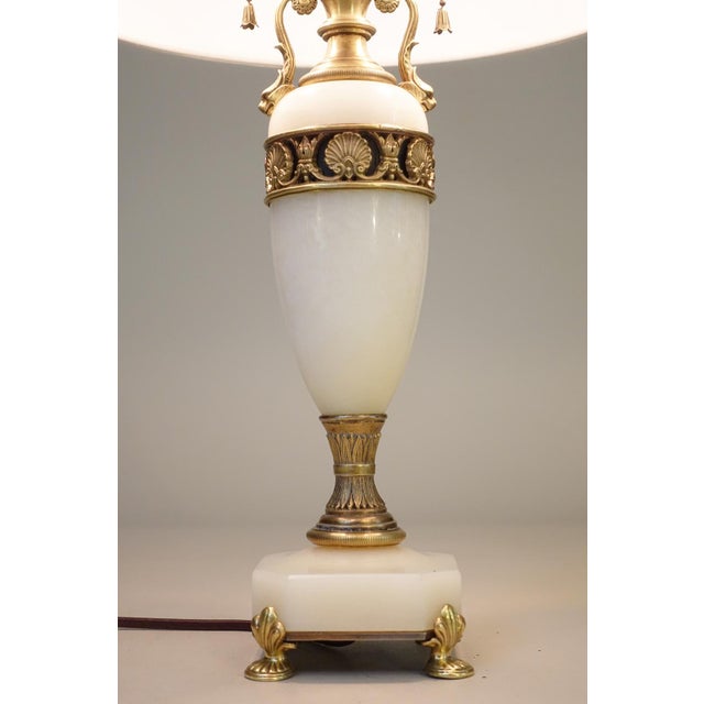 1930s French Depose Art Deco Neo Classic Trophy Urn White Onyx Marble Column Bronze Table Lamp For Sale - Image 10 of 13