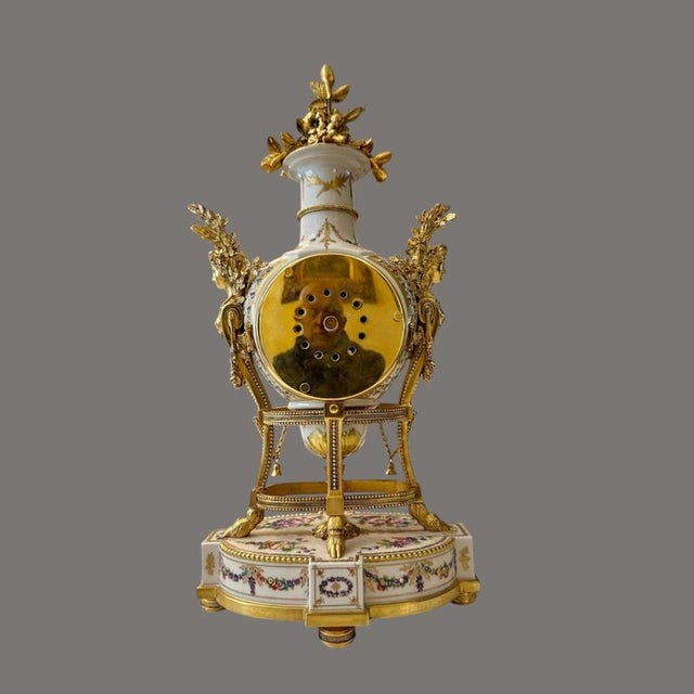 Glass Marie Antoinette V&A Porcelain and Ormolu Mantel Clock, 1960s For Sale - Image 7 of 17