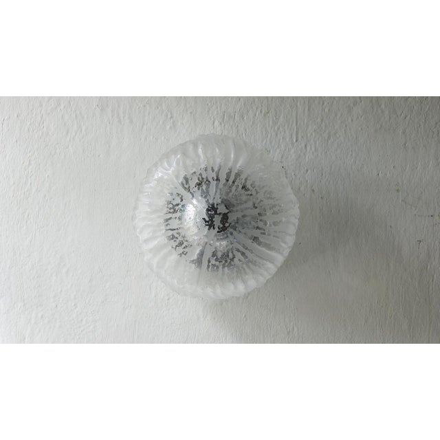 The plafond was manufactured in Germany by Hillebrand in the 1960s. The construction consists of two modules. The base is...