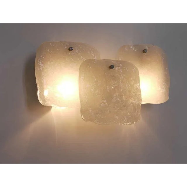 Modernist Frosted Ice Glass Wall Lamp attributed to J. T. Kalmar for Kalmar, 1960s For Sale - Image 9 of 10