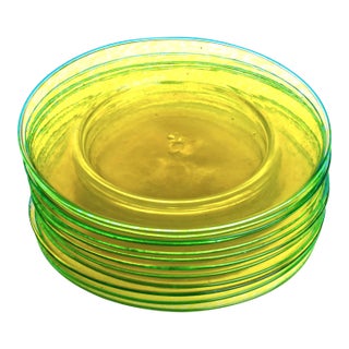Mid 20th Century Murano Glass Venetian Hand Blown Luminescent Yellow Plates With 24k Gold- Set of 12 For Sale