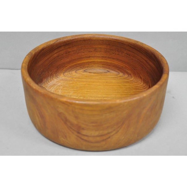 Vintage Mid Century Danish Modern Carved Teak Wood Salad Fruit Bowl (A) For Sale - Image 4 of 13