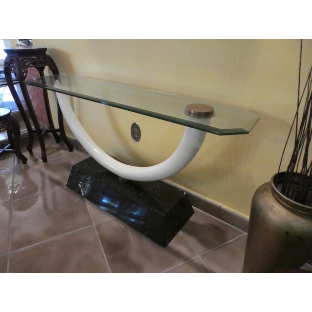 Faux Elephant Tusk Console and Mirror - a Set For Sale In Miami - Image 6 of 11