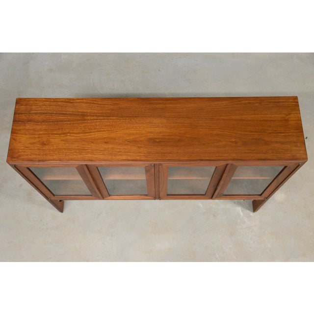 1960s Walnut Bookcase Display Cabinet For Sale In Boston - Image 6 of 8