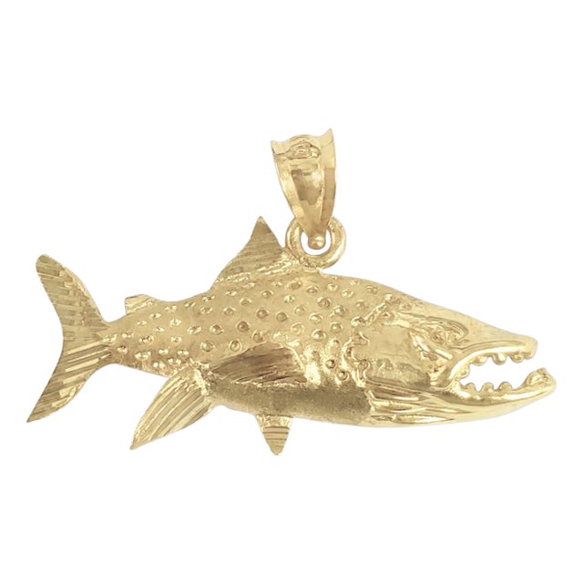 Fish with Diamond Cuts Necklace 14k Yellow Gold 16" For Sale