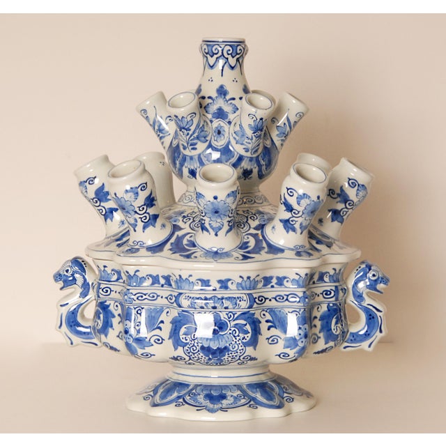 Iconic Royal Delft Tulip vase ‘spouted vase’ or Tulipiere. Style: Baroque, Antique Design: Royal Delft Colors: Blue and...