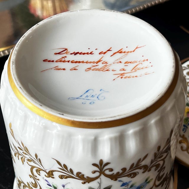 1960s Camille Le Tellac hand-painted jar with flowers and gilt accents // made in Paris // elegant French style decor // porcelain jar with lid For Sale - Image 10 of 18