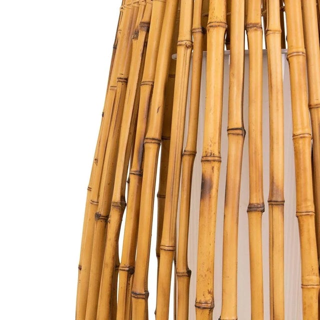 Through his creations, the modern furniture designer Franco Albini merged the Italian traditional artisanship with the new...