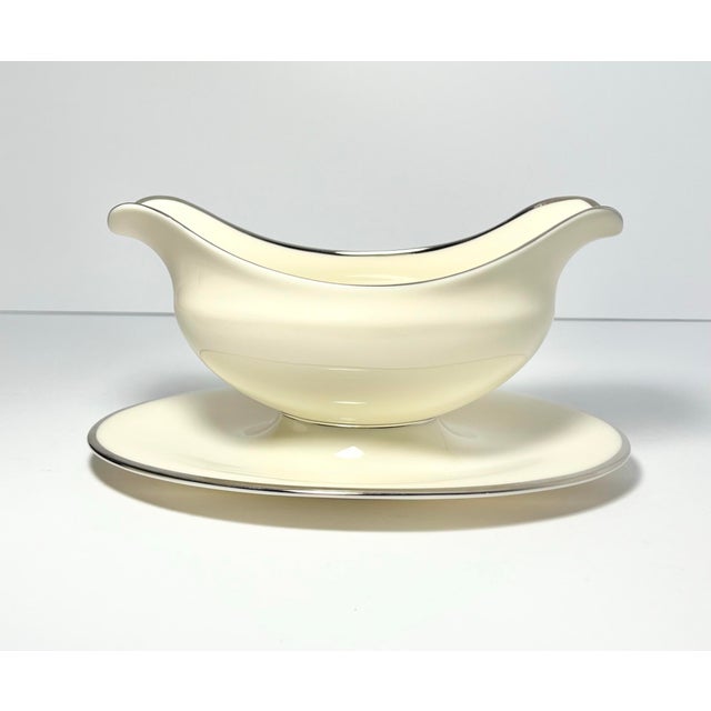 Lenox “Montclair” Round Bone China Serving Bowl 9 1/2” Excellent condition. No chips, cracks, or fleabites. Length 9 1/2”...