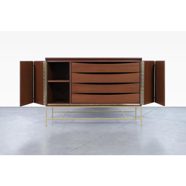 Mid-Century Modern 1950s Vintage "Irwin Collection" Mahogany and Brass Credenza by Paul McCobb For Sale - Image 3 of 13