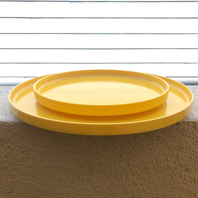 Plastic 1960s Massimo Vignelli for Heller Yellow Serving Set- 2 Pieces For Sale - Image 7 of 7