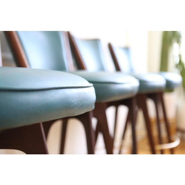 Mid Century Modern Vintage Swivel Bar / Counter Stools ...