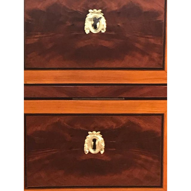 Louis XVI French Mahogany Chest of Drawers, 1780 For Sale - Image 10 of 13