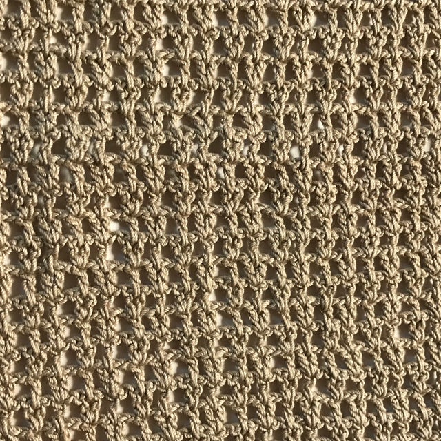 Vintage Hand Crocheted Small Mesh Beige Kitchen Washcloth Placemat For Sale - Image 4 of 5