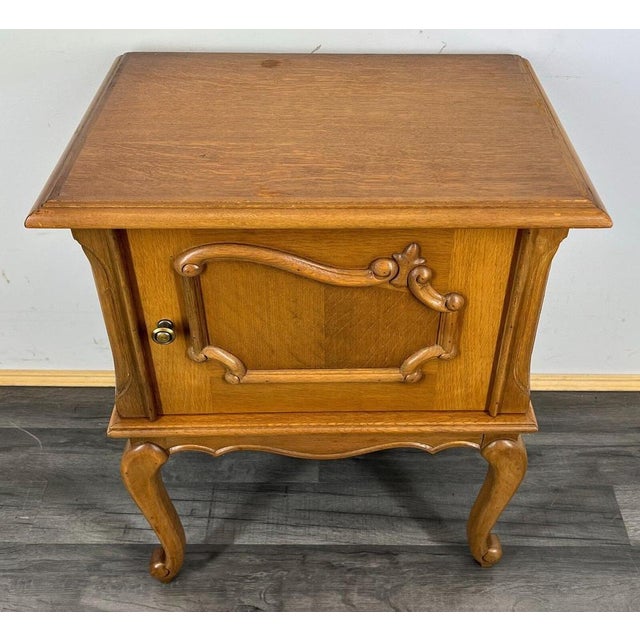 Measurements---- Height:62cm Width:50cm Depth:35cm