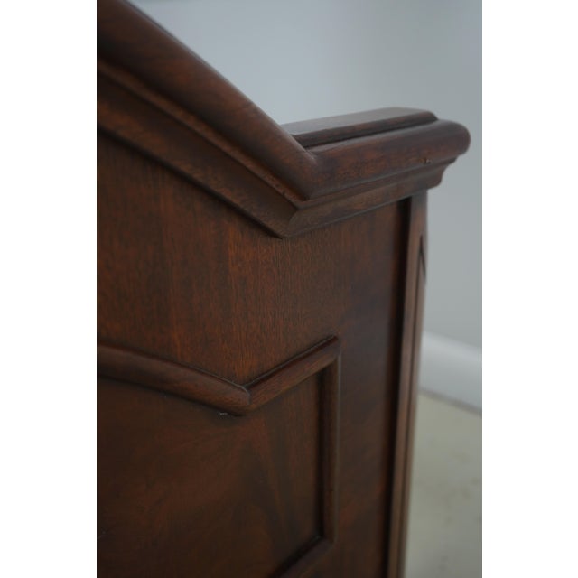 Henredon King-Size Burl Walnut Victorian Carlyle Bed For Sale In Philadelphia - Image 6 of 16