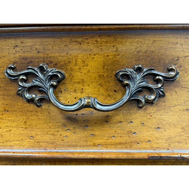 French Provincial Faux Stone Bombe Chest, Late 20th Century For Sale - Image 9 of 12