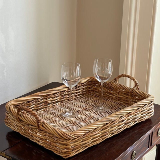 Farmhouse Large French Country-Style Handwoven Wicker Basket Tray For Sale - Image 3 of 12